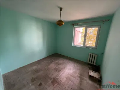 Apartament 4 camere, etaj 1/4, zona Mausoleul Eroilor - Sud - foto 5
