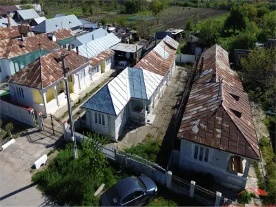Casa batraneasca + teren 1881 mp de vanzare in Sat Milcovul - foto 2