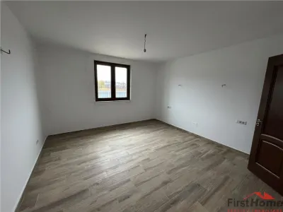 Vila deosebita Parter + Mansarda de vanzare in Odobesti - foto 24