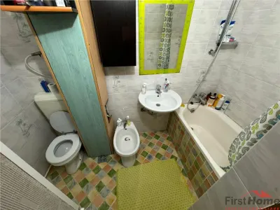 Apartament 3 camere de vanzare in Sud, etaj 3, CT, izolat - foto 8