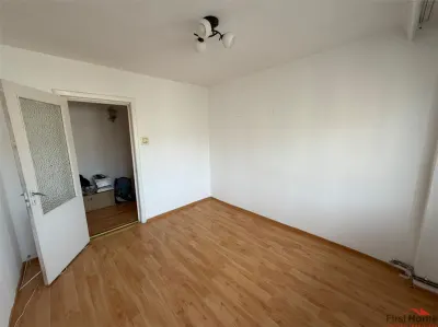 Apartament 4 camere, etaj 4, ultracentral, 1 loc de parcare - foto 5