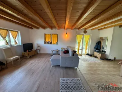 Casa demisol + parter de vanzare in Sat Vadu Rosca - Vulturu - foto 5