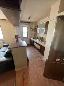 Apartament 3 camere,etaj 6(lift nou),ultracentral- Piata Unirii - foto 4