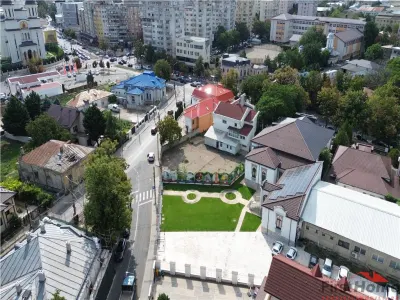 Spatiu Ultracentral 411 mp utili,S+P+1,1.500 mp teren, complet renovat - foto 4