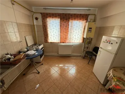 Apartament 2 camere, 60mp  , etaj 4 cu acoperis - foto 3