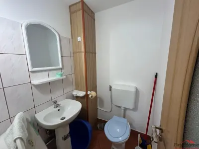 Apartament cu 3 camere de vanzare, zona Quattro. - foto 14