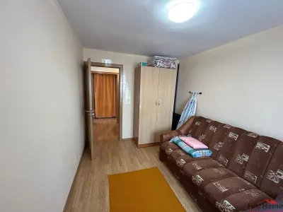 Apartament cu 3 camere de vanzare, zona Quattro. - foto 10