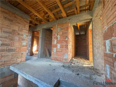Casa Cimpinianca, LA ROSU, 226 mp construiti, 377 mp teren - foto 12