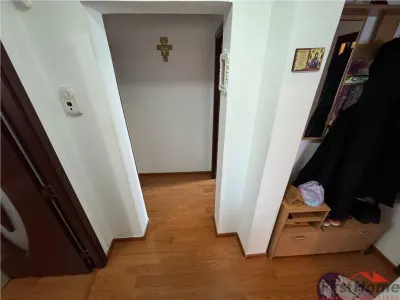 Apartament 3 camere, Piata Sud, etaj 3, renovat si mobilat complet - foto 15