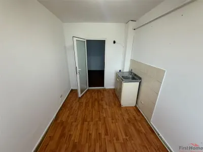 Apartament 2 camere,  58 mp, etaj 3 cu acoperis, zona Scoala 2 - foto 3