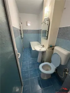 Apartament 2 camere,  58 mp, etaj 3 cu acoperis, zona Scoala 2 - foto 10