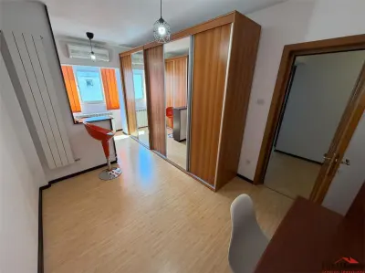 Apartament 4 camere,mobilat si utilat,etaj 3, zona Pompieri - foto 12