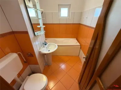 Apartament 4 camere,mobilat si utilat,etaj 3, zona Pompieri - foto 13