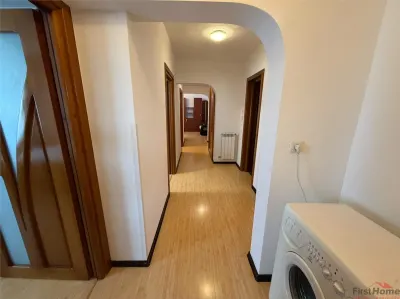 Apartament 4 camere,mobilat si utilat,etaj 3, zona Pompieri - foto 18