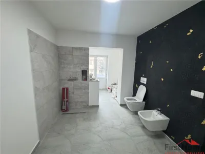 Ap 4 cam transformat in 3, et 1, renovat complet, zona Inspectoratul Scolar - foto 14