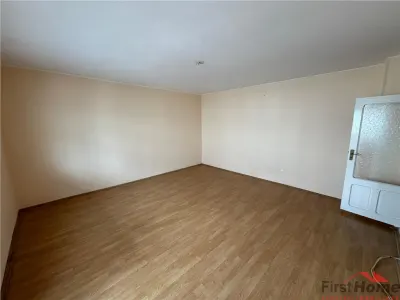 Apartament 3 camere, etaj 1 , 80mp in Campineanca - foto 6