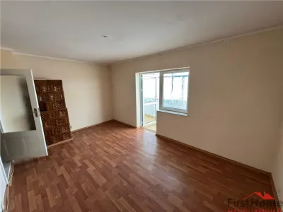 Apartament 3 camere, etaj 1 , 80mp in Campineanca - foto 8
