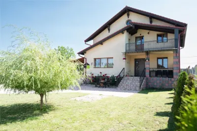 Vila P+E+M Sanpetru Teren 2400 Mp - Sanpetru