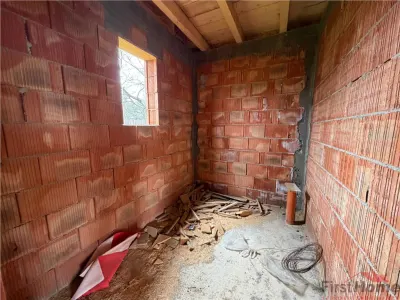 Casa la rosu din caramida de vanzare in comuna Carligele - foto 8