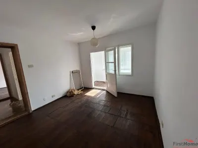 Apartament cu 2 camere de vanzare, etaj 4, zona Sud - foto 7