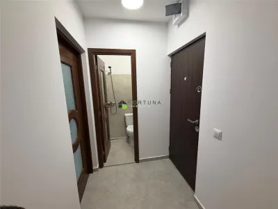 Garsoniera mica, renovata, centrala termica proprie, str. Zizinului - foto 4