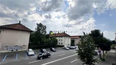 Apartament 3 camere bloc vila - 75 mp + parcare - Tractorul 137500 euro - foto 11