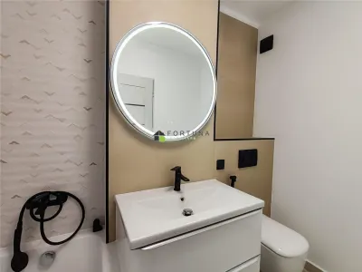 Apartament 2 camere decomandat, renovat, strada Toamnei, Centrul Civic - foto 9