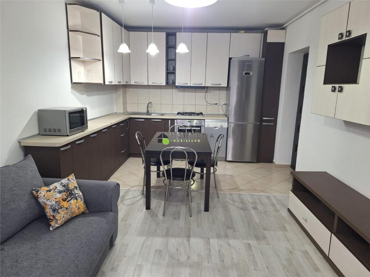 Apartament 2 camere, tip studio, mobilat, utilat, Zona Gemenii - Brasov