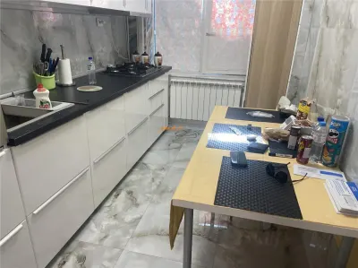Apartament 2 camere , zona Gara , et 1/4 , renovat integral , mobilat modern - foto 2