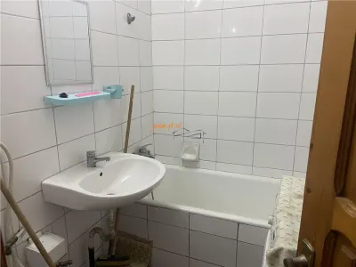 Apartament 2 camere ,  zona cartier Sud , decomandat , liber - foto 7