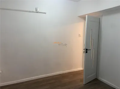 Apartament 3 camere , zona centrala Capela Militara , decomandat , renovat complet, liber - foto 14