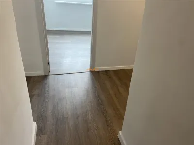 Apartament 3 camere , zona centrala Capela Militara , decomandat , renovat complet, liber - foto 10