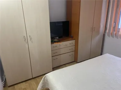 Apartament 3 camere , zona cartier Sud ,et 2/4 , decomandat , imbunatatit - foto 13