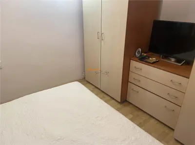 Apartament 3 camere , zona cartier Sud ,et 2/4 , decomandat , imbunatatit - foto 17