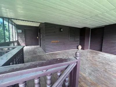 Casa de vanzare in Soveja , sat Rucareni , constructie 1993 , suprafata construita159 mp , teren 1200 mp - foto 10