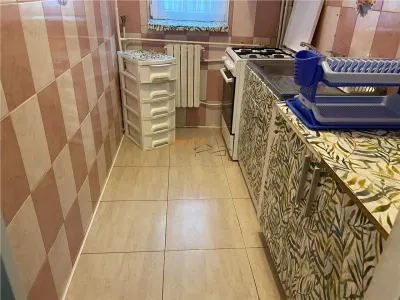 Apartament 4 camere , zona cartier Sud , et 2/4 , 56 mp - foto 8