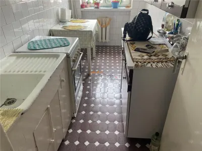 Apartament 3 camere , zona Scoala nr 10 , et 7/8 , decomandat , liber - foto 8