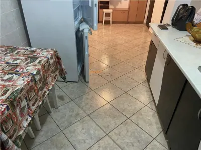 Apartament 2 camere ,56 mp, zona Longinescu , decomandat, imbunatatit , liber - foto 5