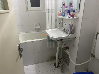 Apartament trei camere , zona Cartier Sud , 55 mp , curat - foto 11