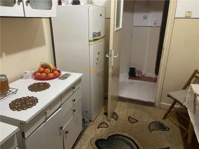 Apartament trei camere , zona Cartier Sud , 55 mp , curat - foto 7