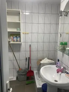 Spatiu comercial , zona Sala Polivalenta ,72 mp , parter ,stradal , actual cabinet medical - foto 8