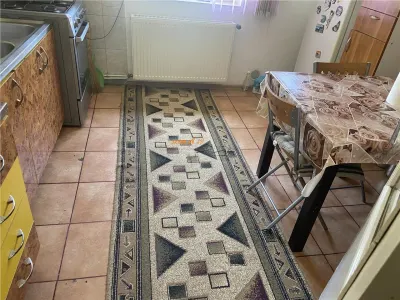Apartament 3 camere , zona Gara- str Longinescu ,76 mp ,2 balcoane - foto 2