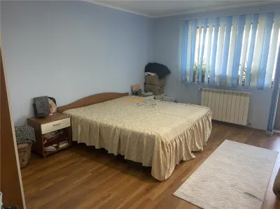 Casa de vanzate in Campineanca , parter+etaj, 360 mp utili , teren 996 mp - foto 22