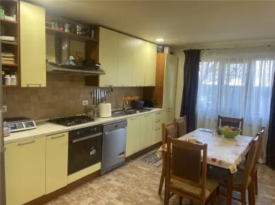 Casa de vanzate in Campineanca , parter+etaj, 360 mp utili , teren 996 mp - foto 7
