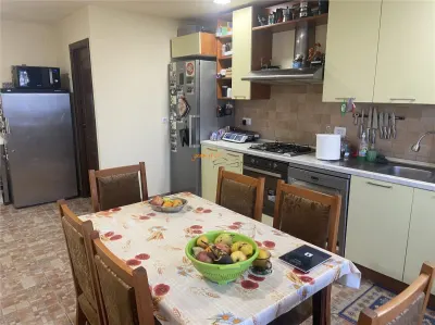 Casa de vanzate in Campineanca , parter+etaj, 360 mp utili , teren 996 mp - foto 9