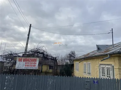 Casa formata din 2 corpuri de vanzare in sat Maluri , comuna Vulturu ,suprafata casa 100 mp , teren1400mp - foto 5