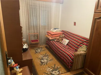 Apartament 3 camere , zona 2 Stejari , et 1/3 , 84 mp , decomandat , mobilat - foto 11