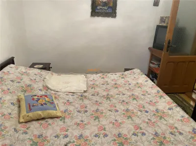 Apartament 3 camere , zona 2 Stejari , et 1/3 , 84 mp , decomandat , mobilat - foto 16