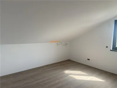 Casa de vanzare in Campineanca, parter si mansarda , suprafata 160 mp , teren 500 mp - foto 17
