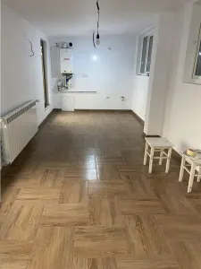 Ap 2 camere si concesiune de 81 mp,  parter, zona Policlinica 2, posibilitate cabinete medicale , birouri - foto 3